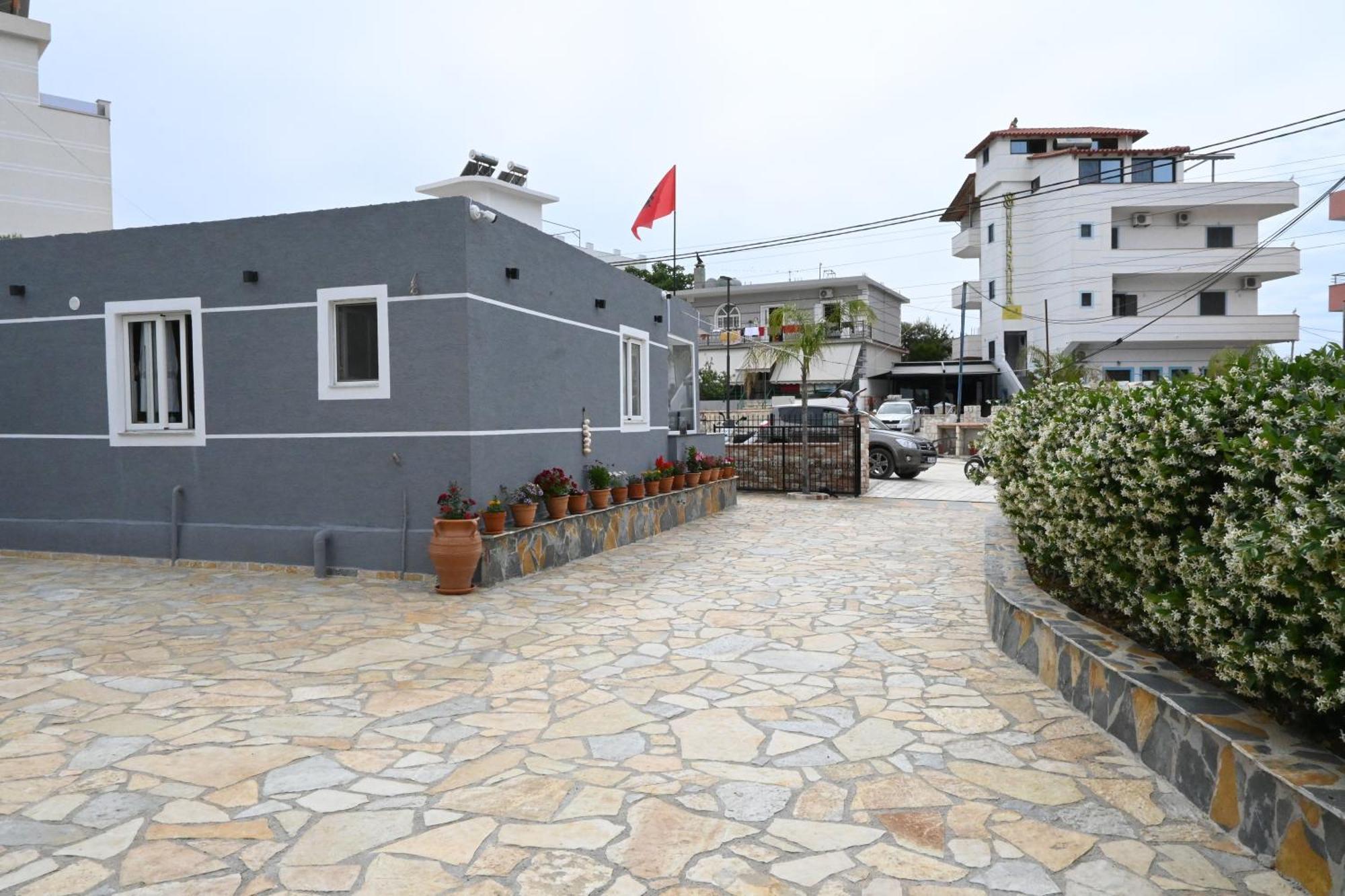 Vila La Familia Ksamil Exteriér fotografie