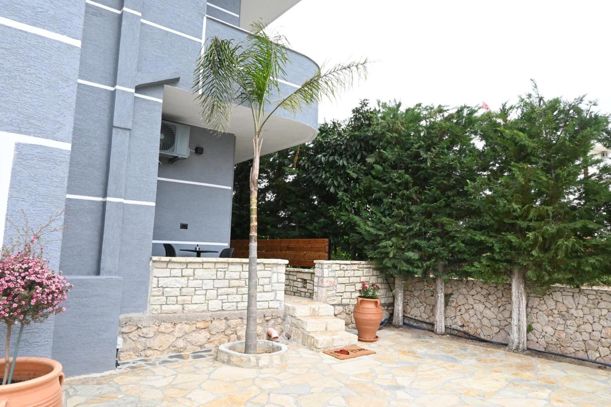 Vila La Familia Ksamil Exteriér fotografie