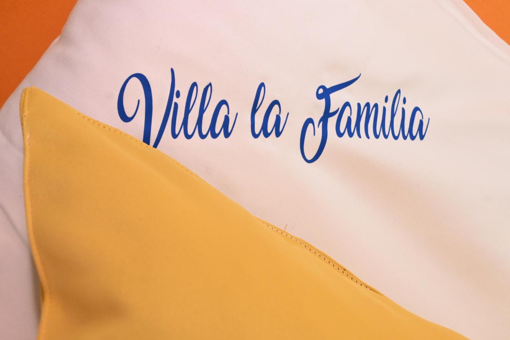 Vila La Familia Ksamil Exteriér fotografie