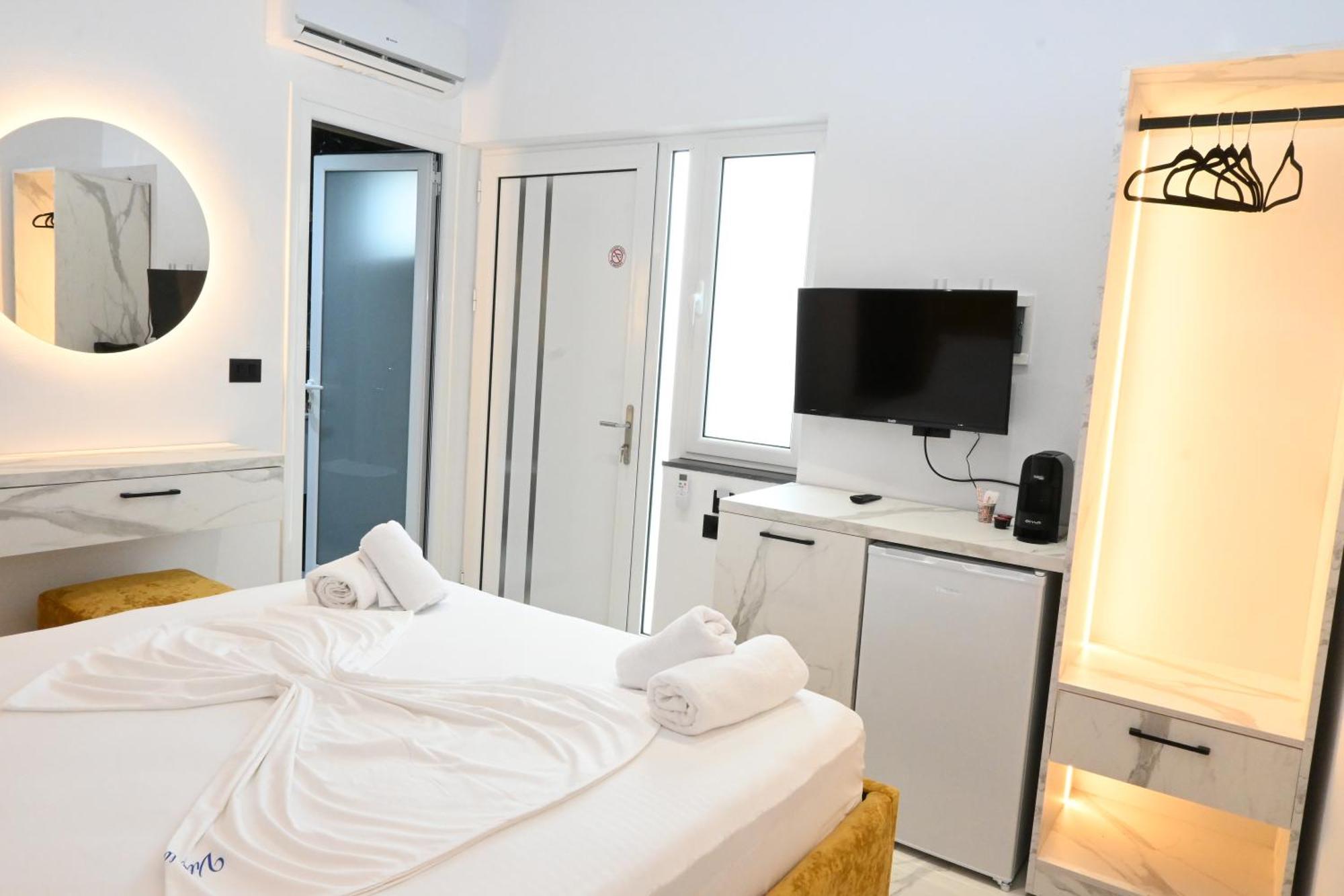 Vila La Familia Ksamil Exteriér fotografie
